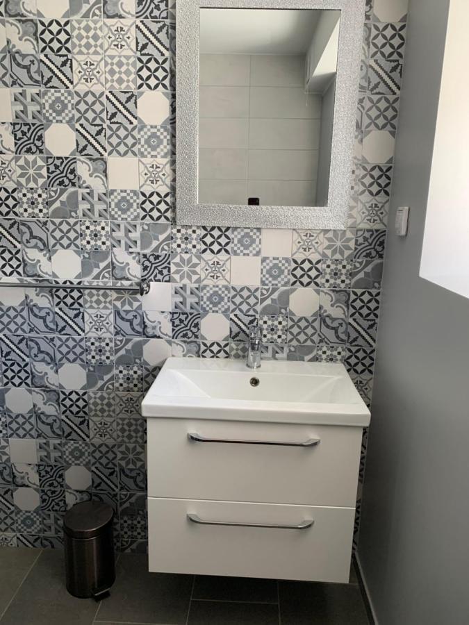 Zair Fireplace Apartments Reval Esterno foto